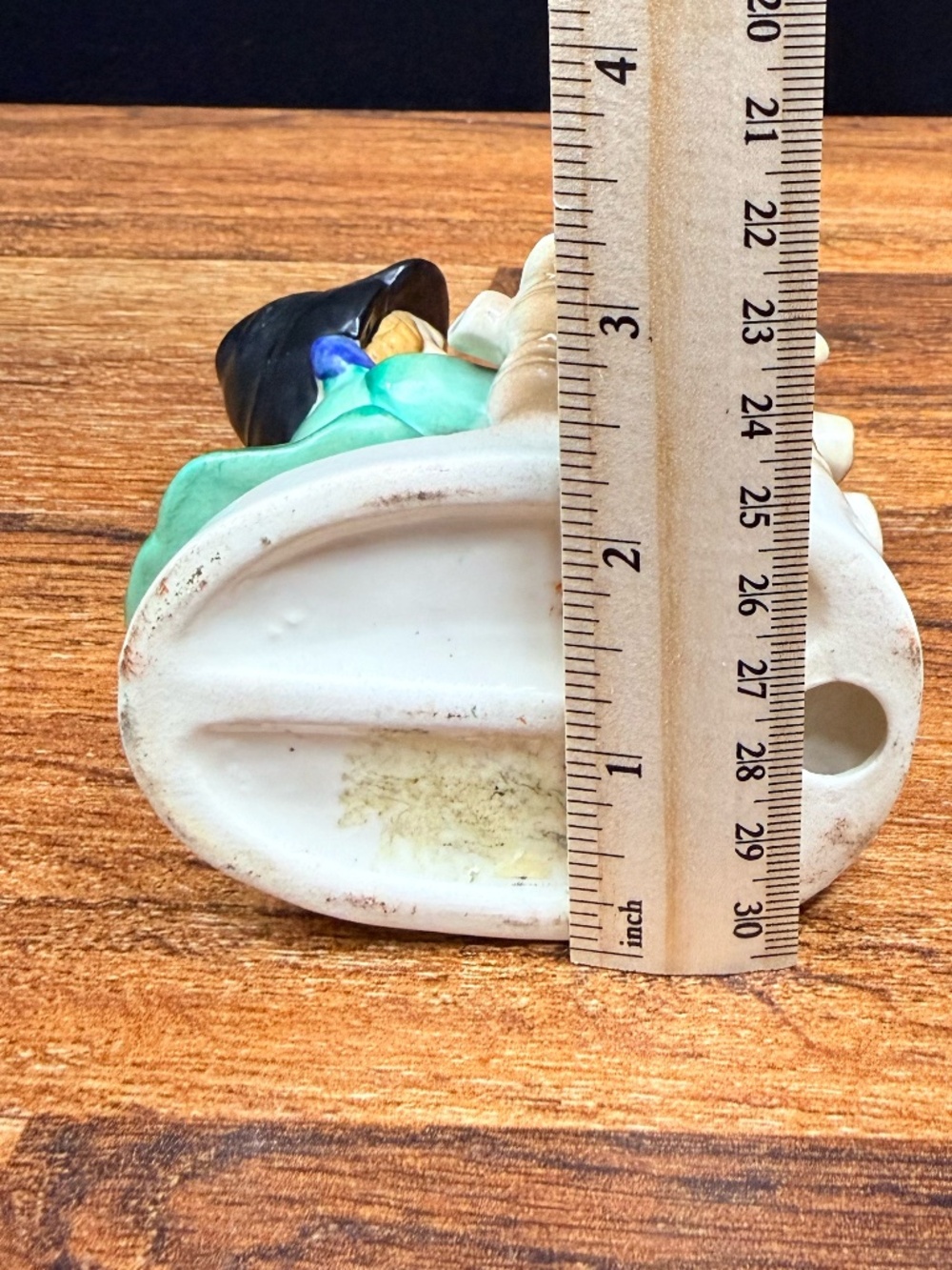 Figurine of Boy Playing Horn - Picture 13 of 15